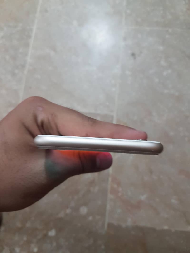 Apple iPhone 6S Plus 1