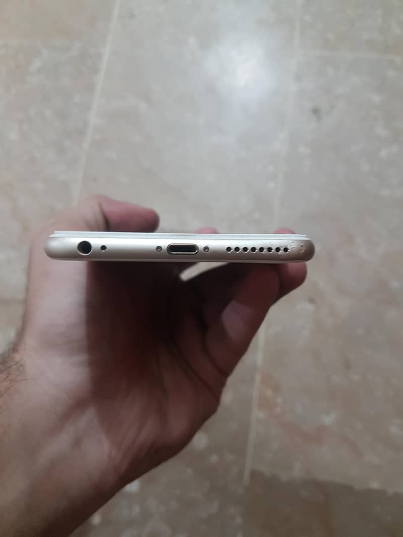Apple iPhone 6S Plus 2
