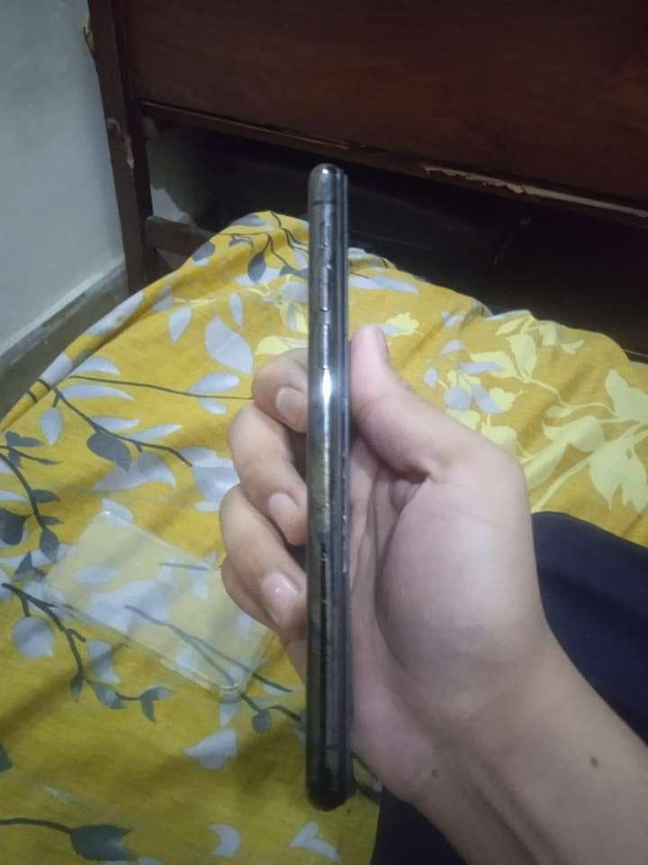 Apple iPhone XS 2