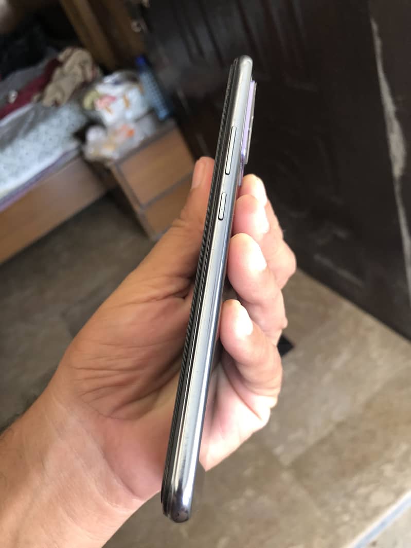 Vivo V21e 1