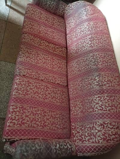 Sofa Set – Good Condition – Maroon Floral Design
