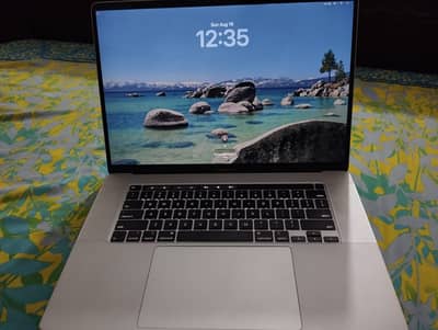 MacBook Pro 16-inch (2019) – 6-Core i7 / 32 GB RAM / 1 TB SSD – Excell