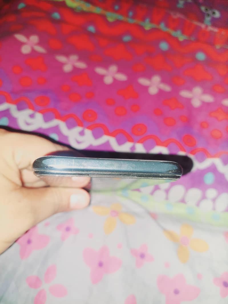 Infinix Note 8 4