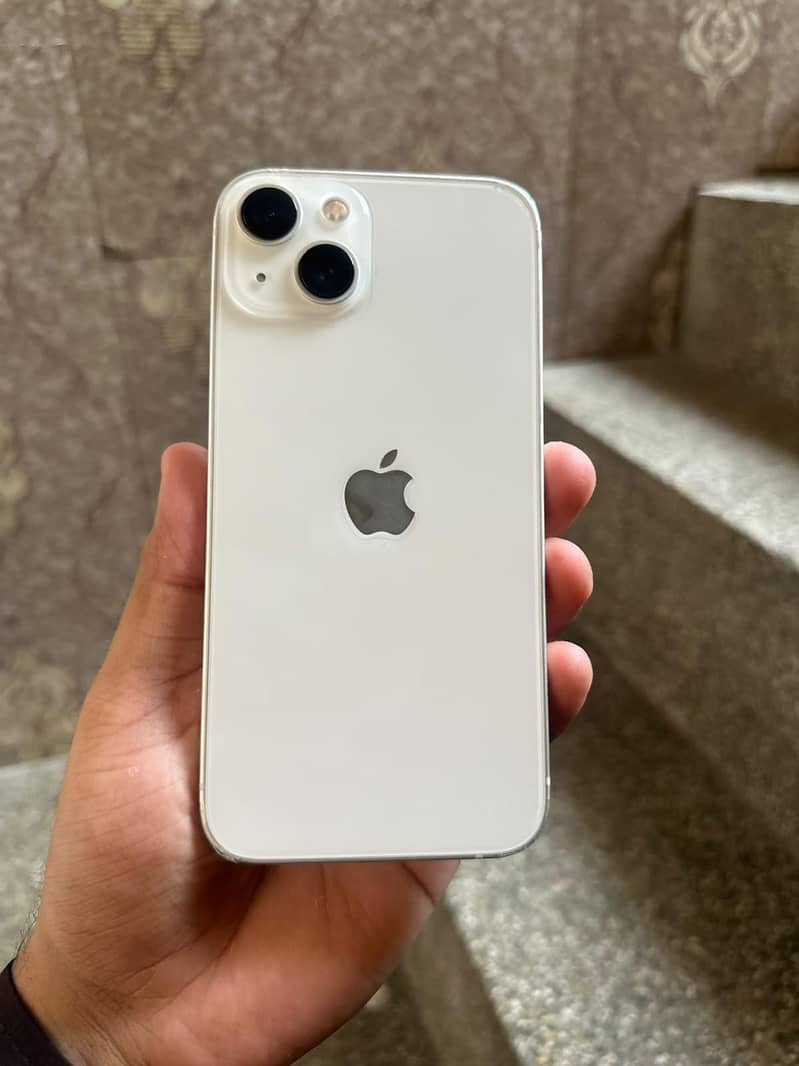 Apple iPhone 13 1