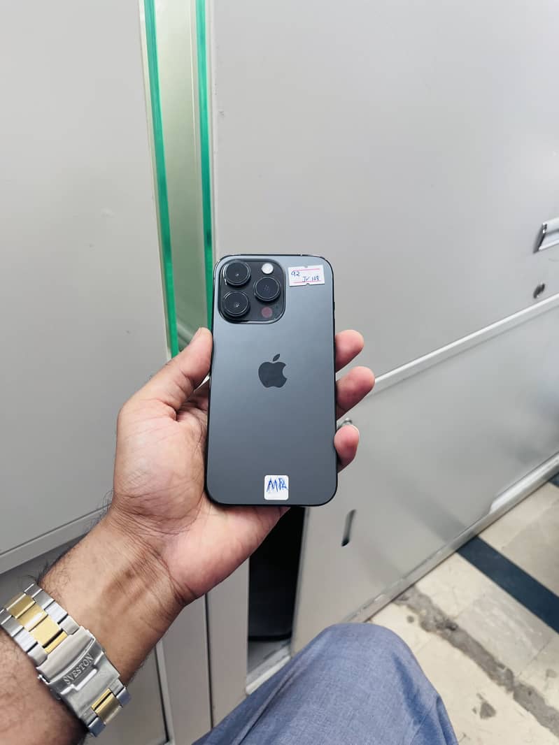 Apple iPhone 14 Pro 3