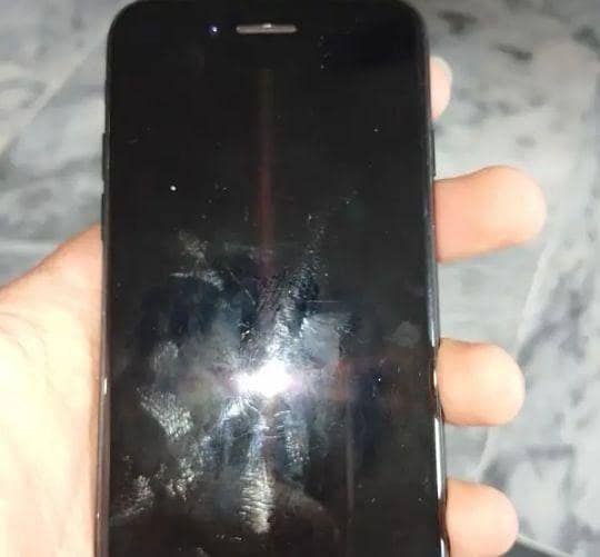 Apple iPhone 7 1