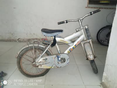 medium condition hay sir tier pauncher hai 2 cycles hay