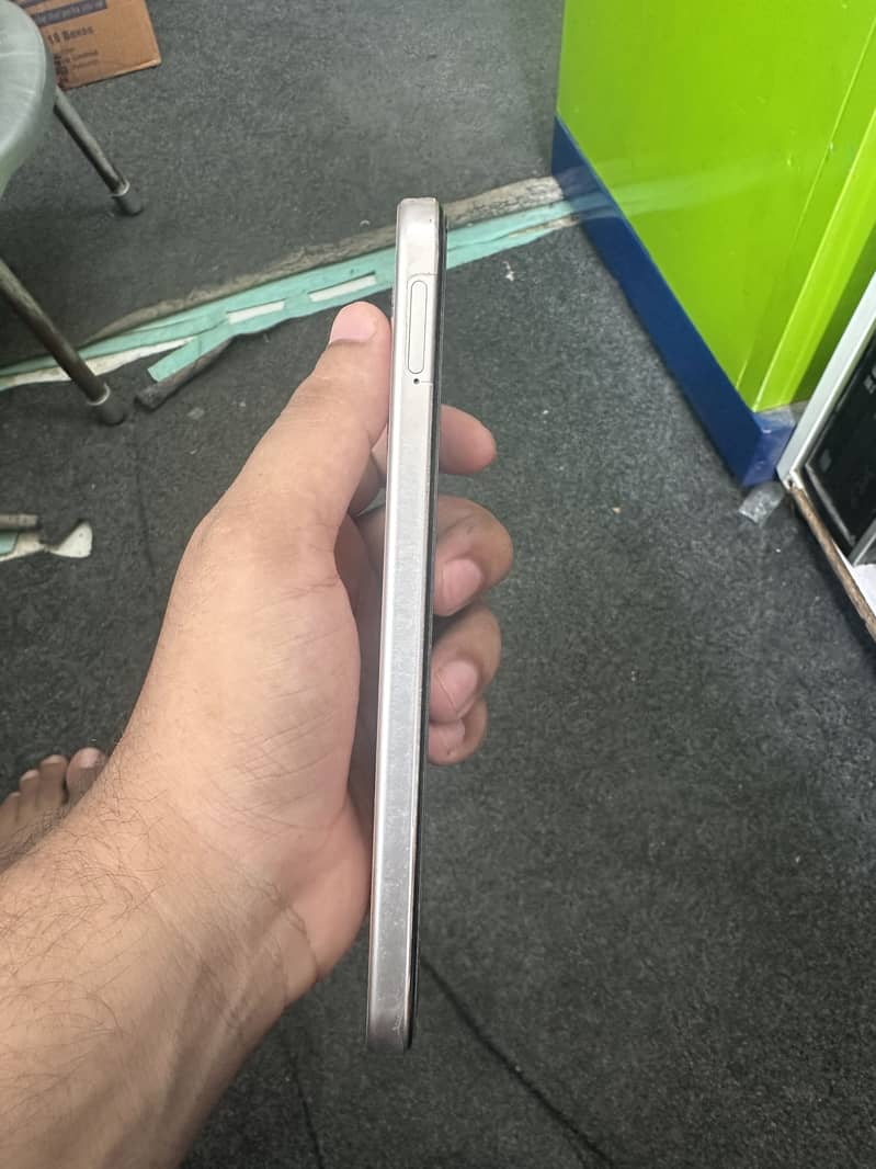 OPPO A6 2