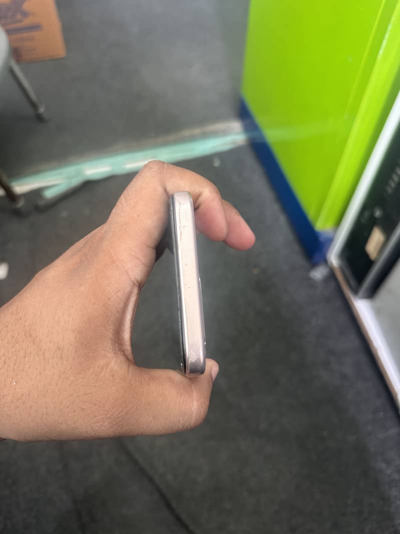 OPPO A6 3