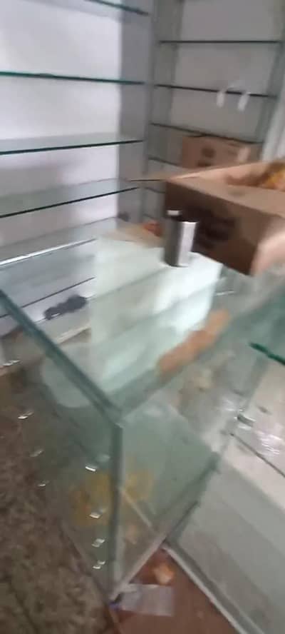 shops rakes 4 counters door