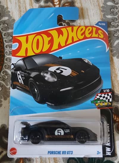 Brand new hot wheels porshe 911 gt3 for sale.