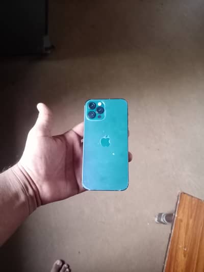 Apple iPhone 12 Pro  93% bt health