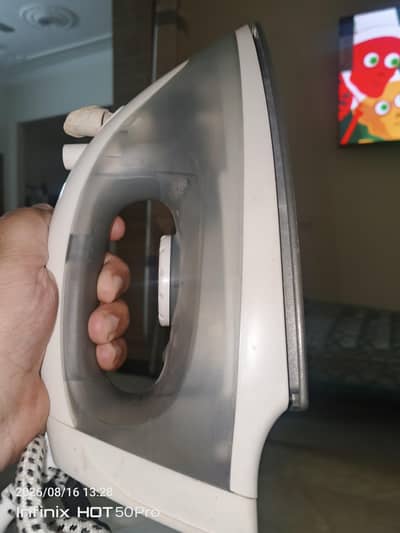 Ecco steam iron 1200 watt