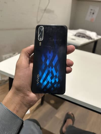 Vivo S1