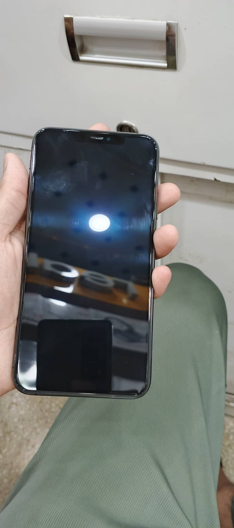 Apple iPhone 11 Pro Max 4