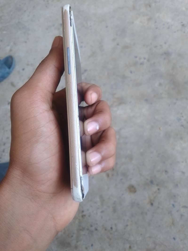 OPPO A57 2