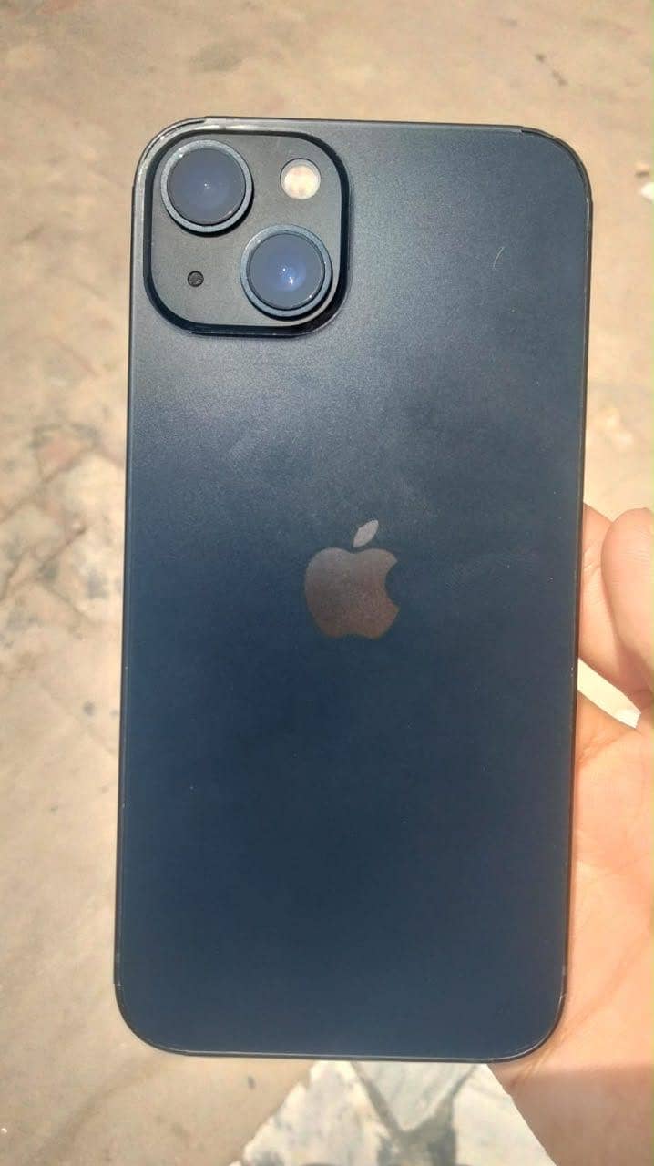Apple iPhone 13 0