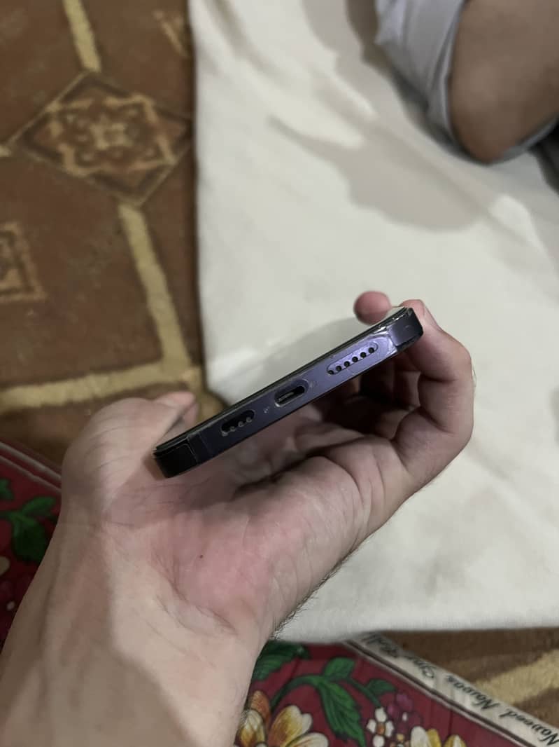 Apple iPhone 14 Pro Max 2