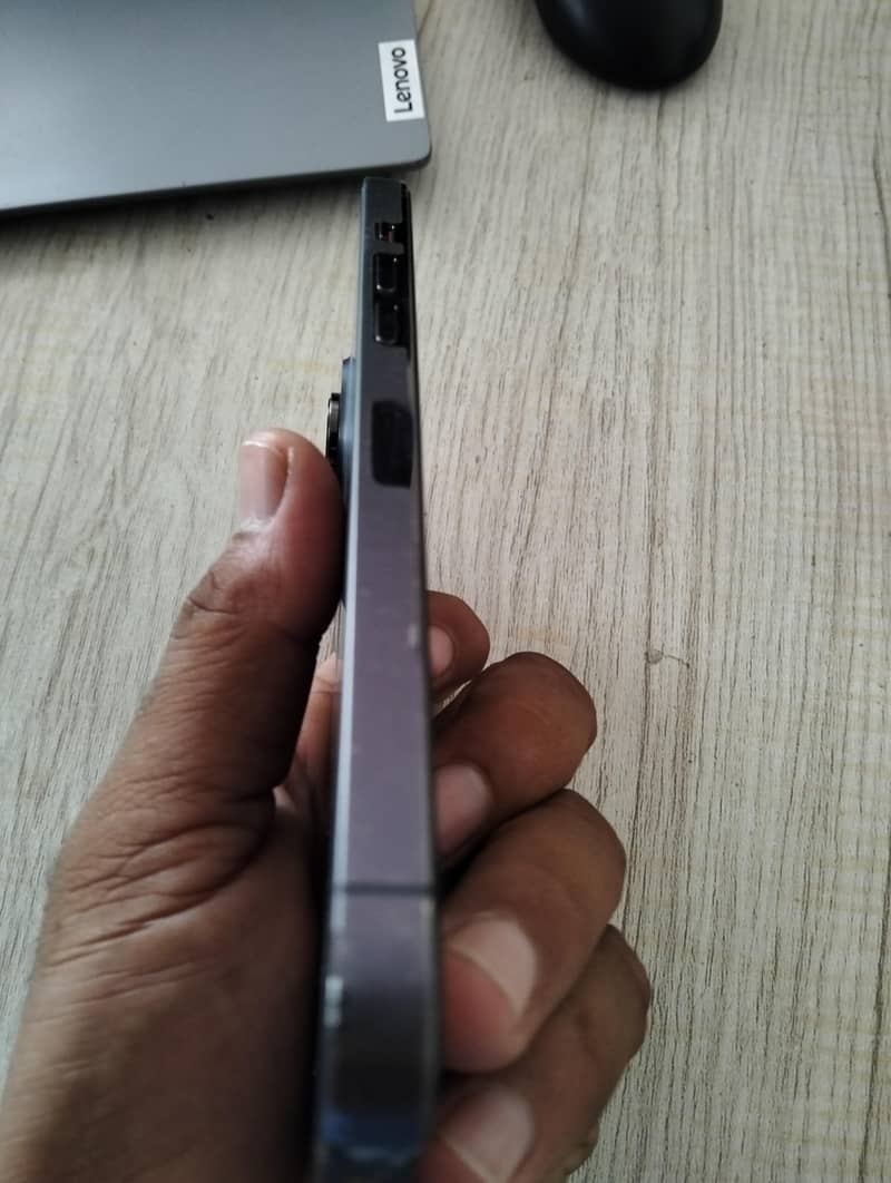 Apple iPhone 14 Pro Max 1