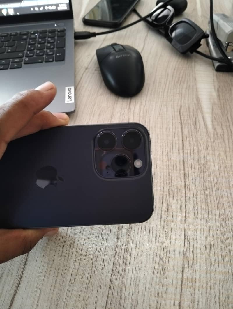 Apple iPhone 14 Pro Max 2