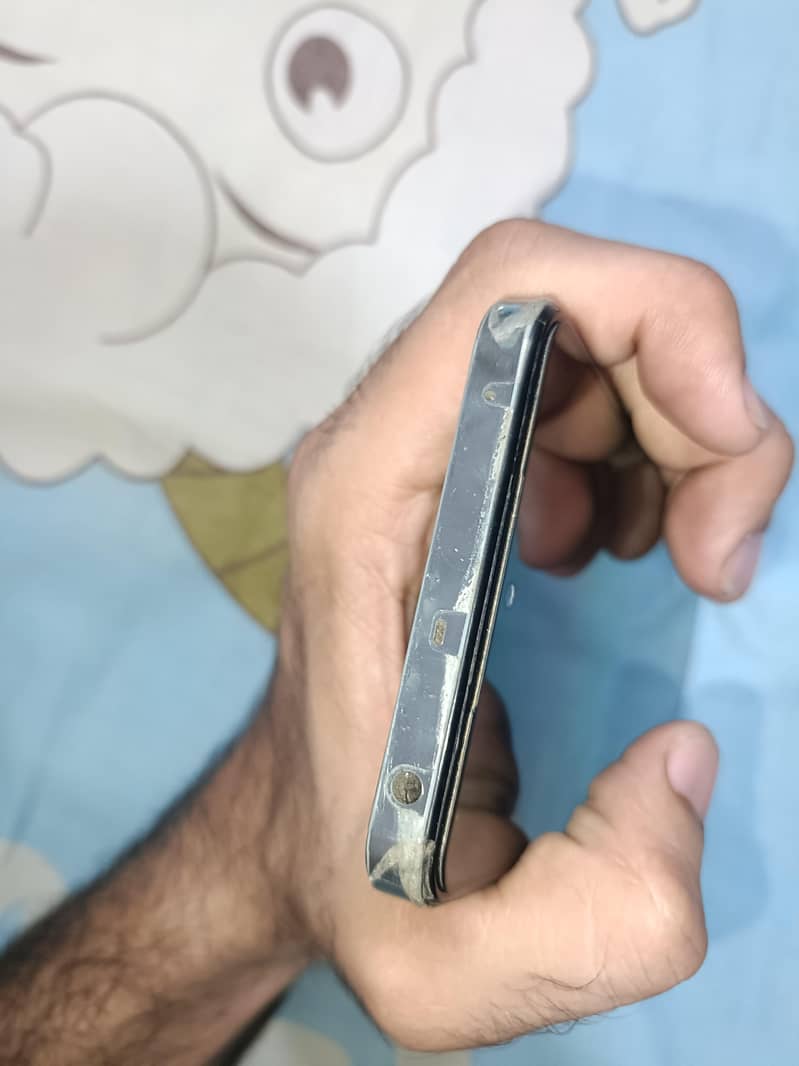 Realme 12 6