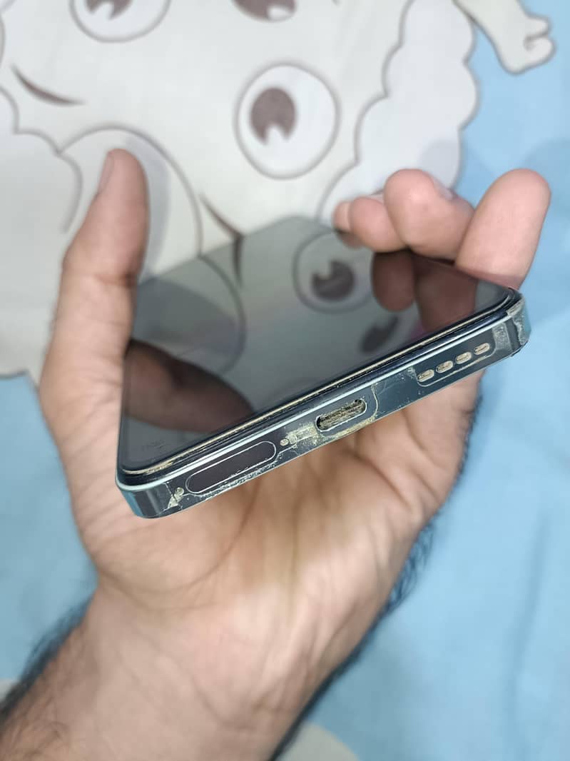 Realme 12 7