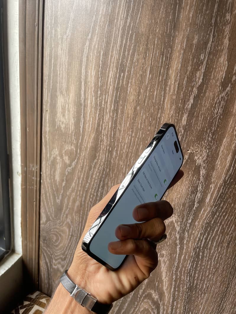 Apple iPhone 14 Pro Max 3