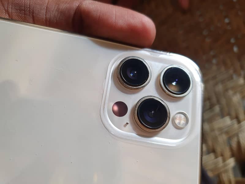 Apple iPhone 12 Pro Max 0