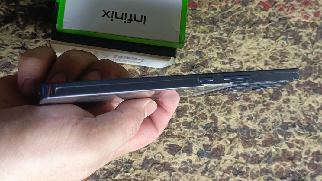 Infinix Note 40 6