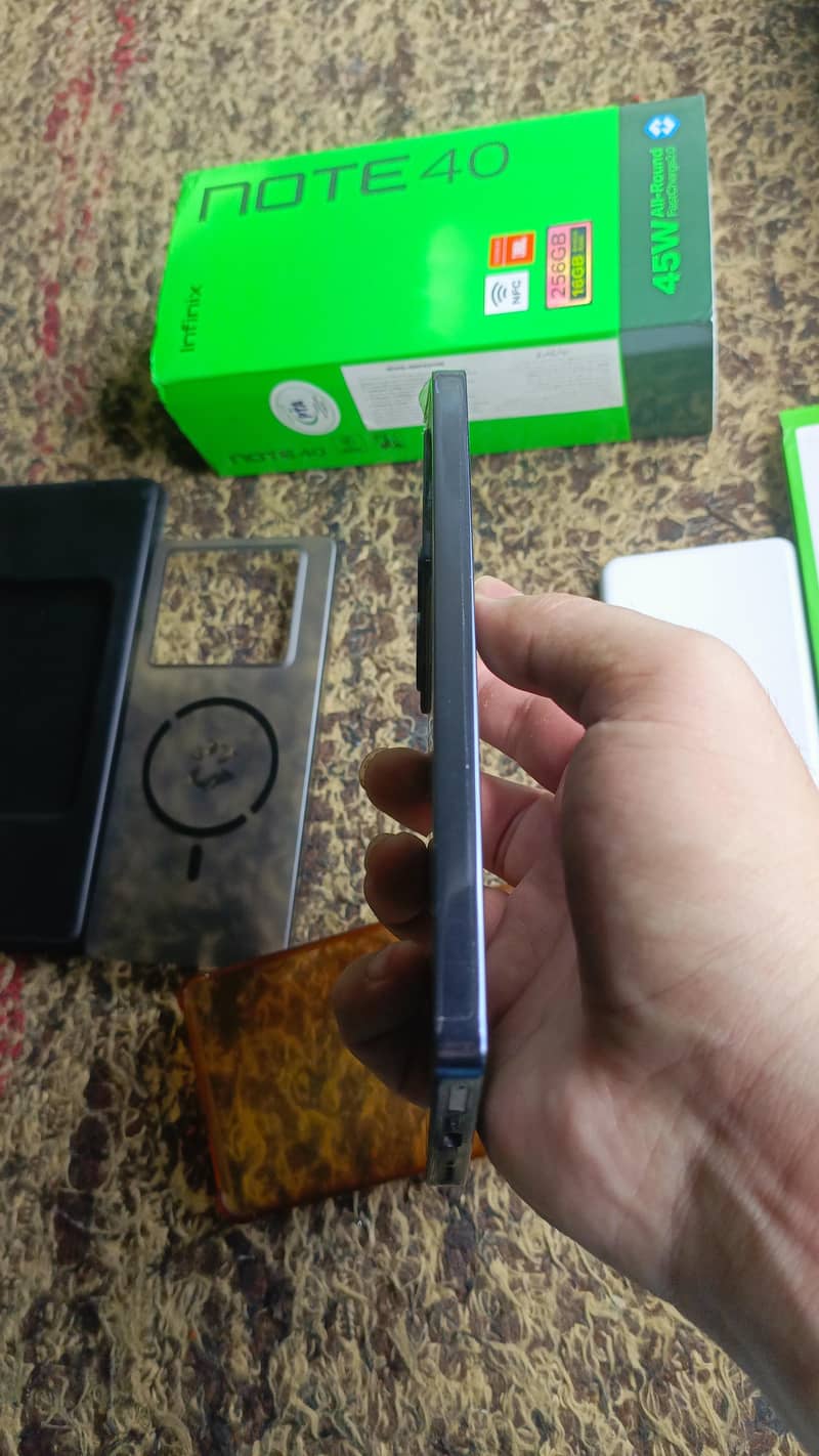 Infinix Note 40 7