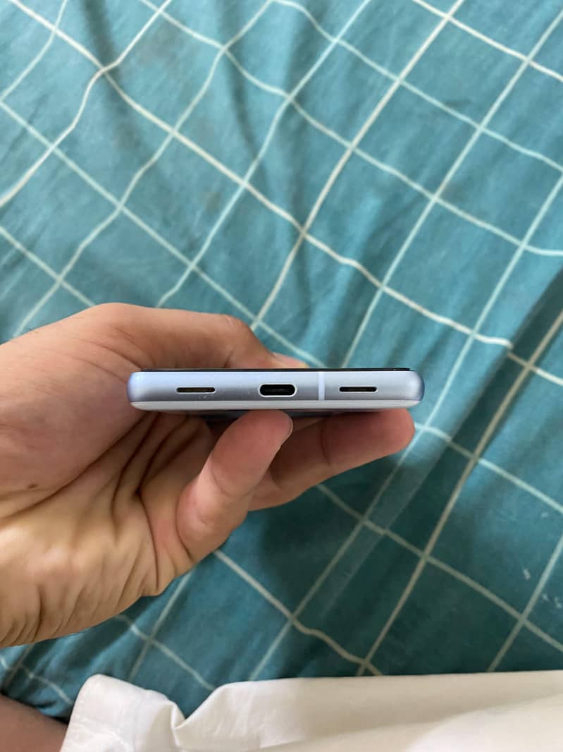 Google Pixel 7a 5