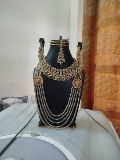Elegant Bridal Pearl & Kundan Jewellery Set 