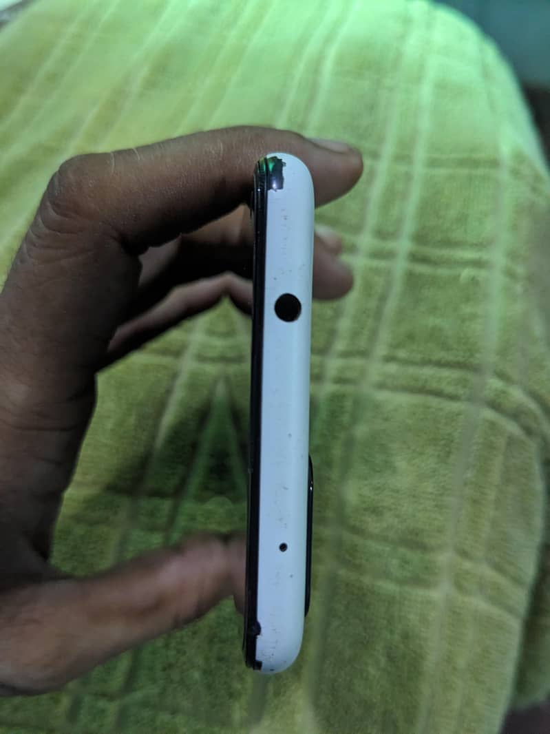 Google Pixel 4a 5G 3