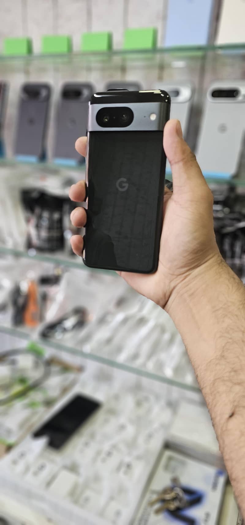 Google Pixel 8 12