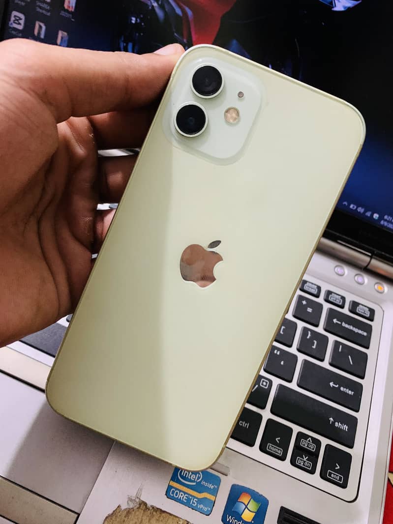 Apple iPhone 12 0