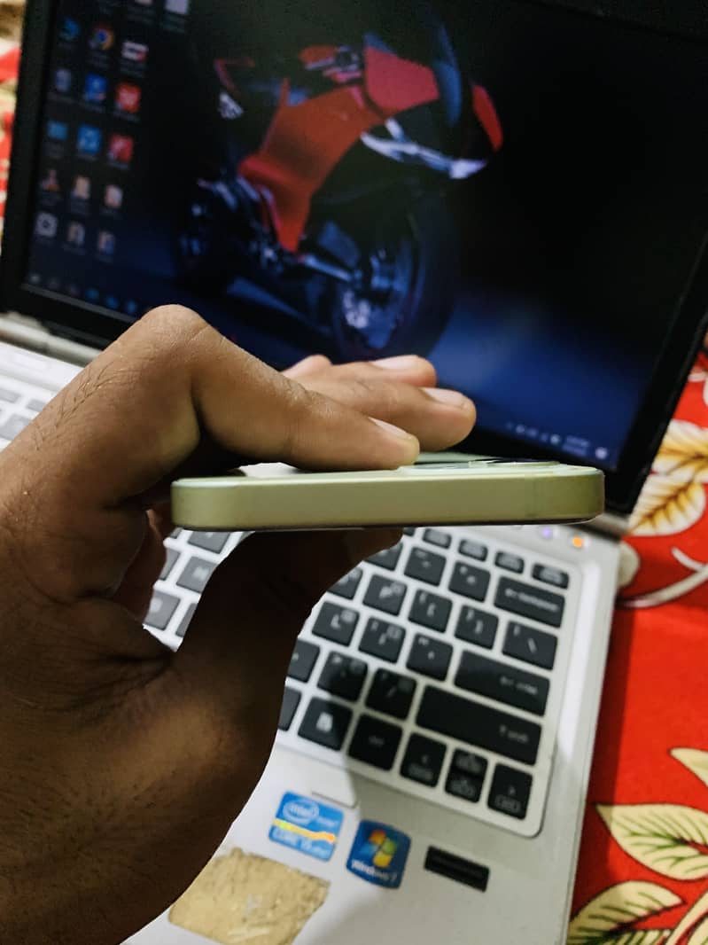 Apple iPhone 12 2
