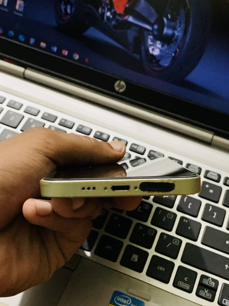 Apple iPhone 12 7