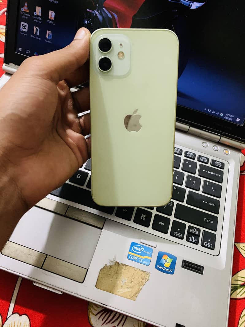 Apple iPhone 12 9