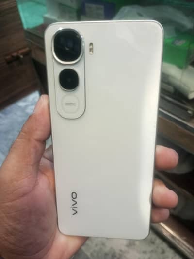 Vivo Y400