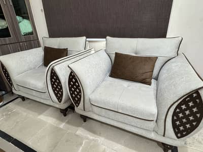 3 + 2 seater sofa with 5 cushions in perfect condition