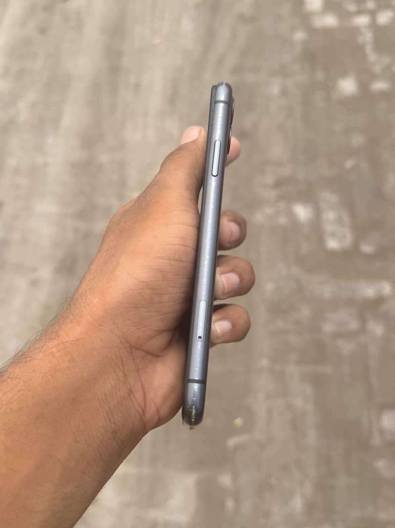 Apple iPhone 11 1
