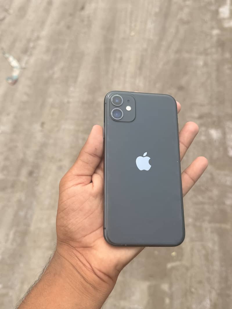 Apple iPhone 11 3