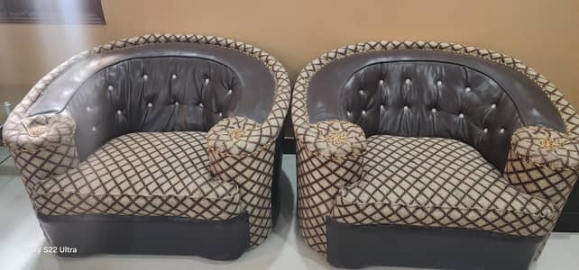 7-Seater Sofa Set Behtareen Condition Mein