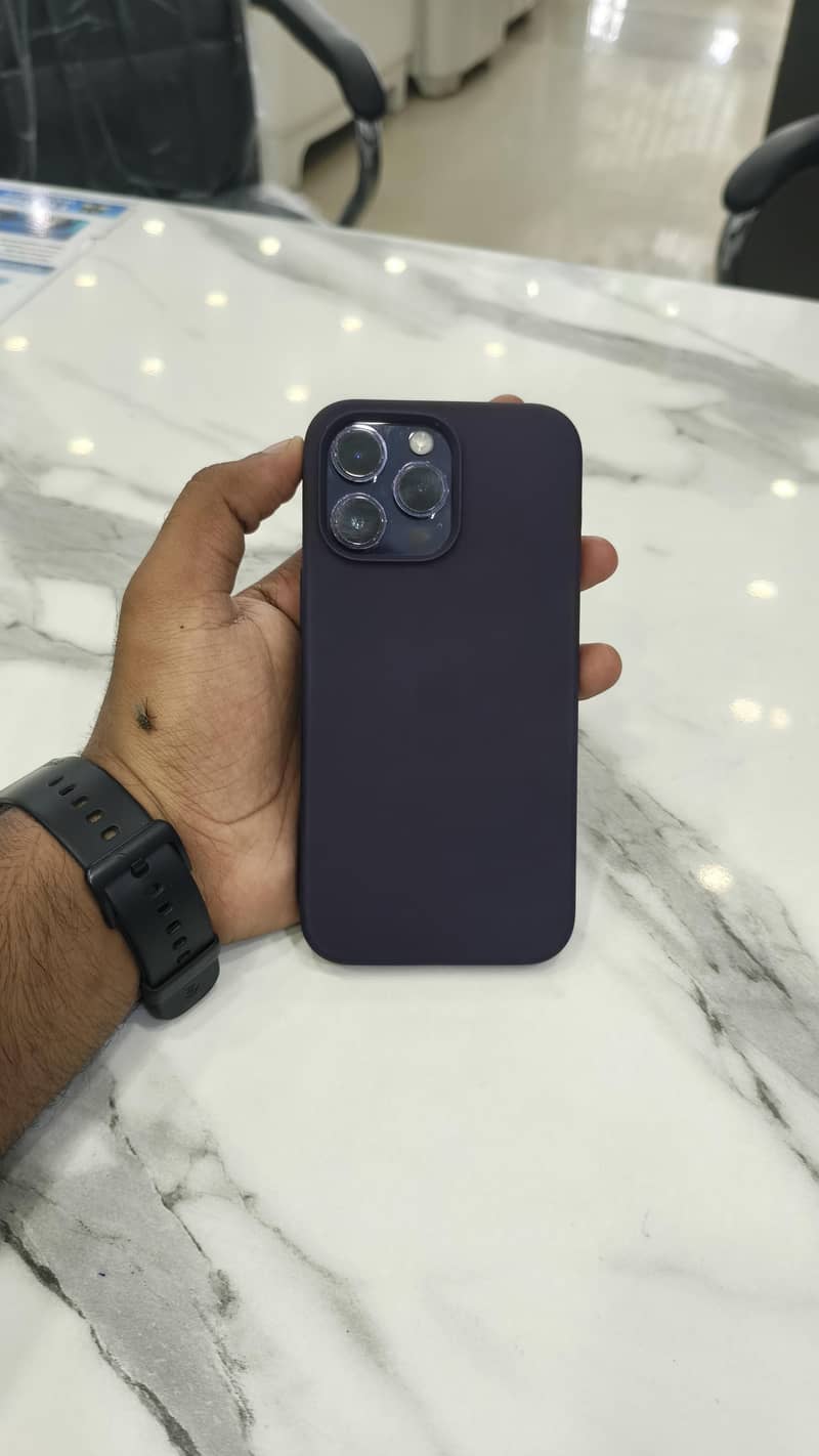Apple iPhone 14 Pro Max 4