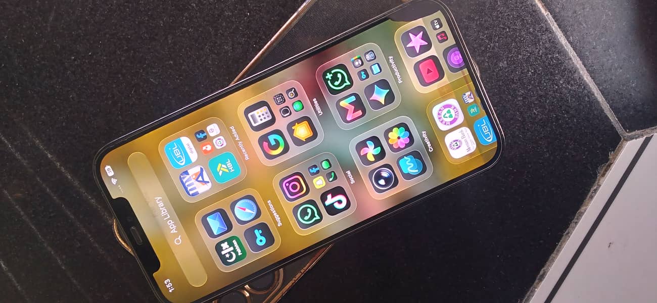 iPhone 12pro max 4