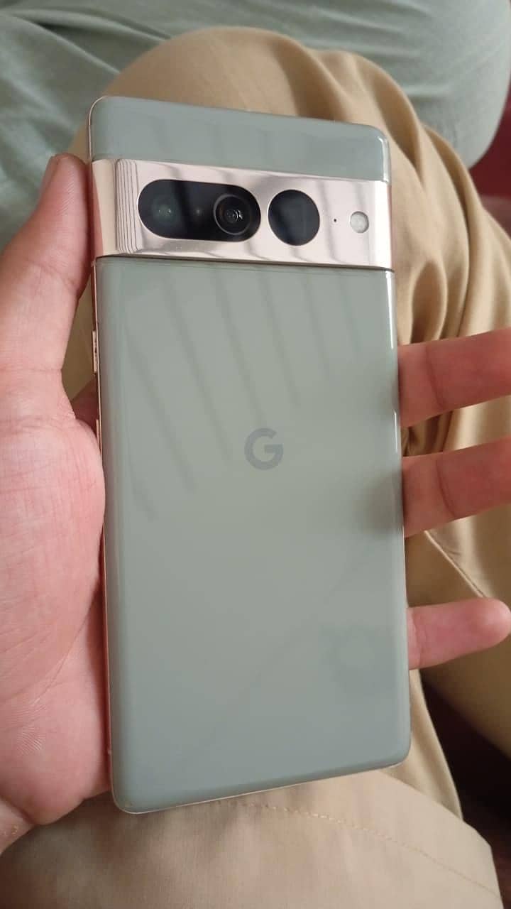 Google Pixel 7 Pro 2