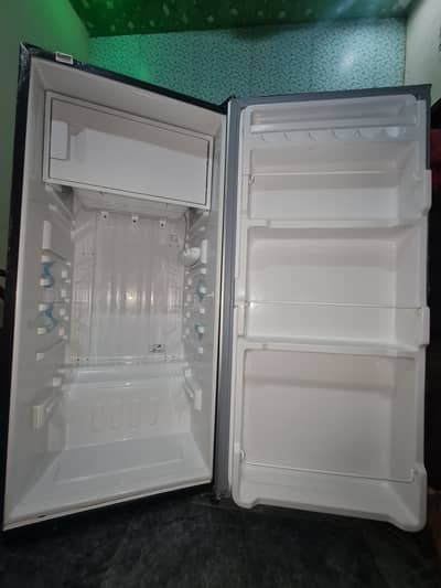 Dawlance single door 9106 model