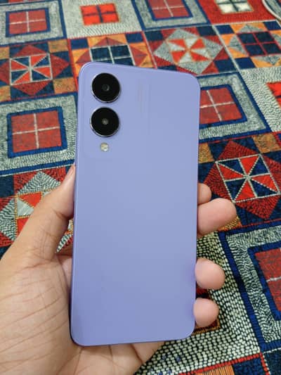 Vivo Y17 6/128 GB fresh used mobile no repair no scratches. lush condo