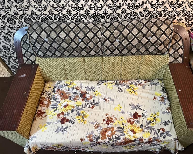 2 seater sofa 1