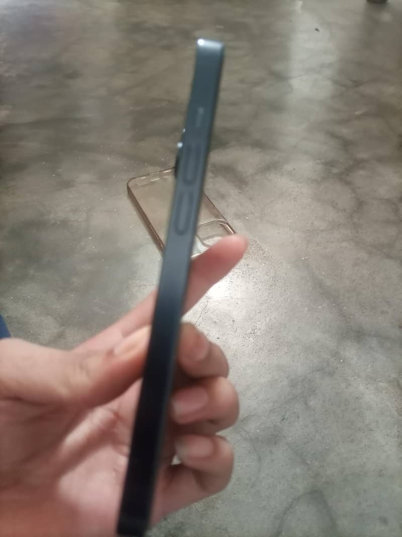 Apple iPhone 14 6